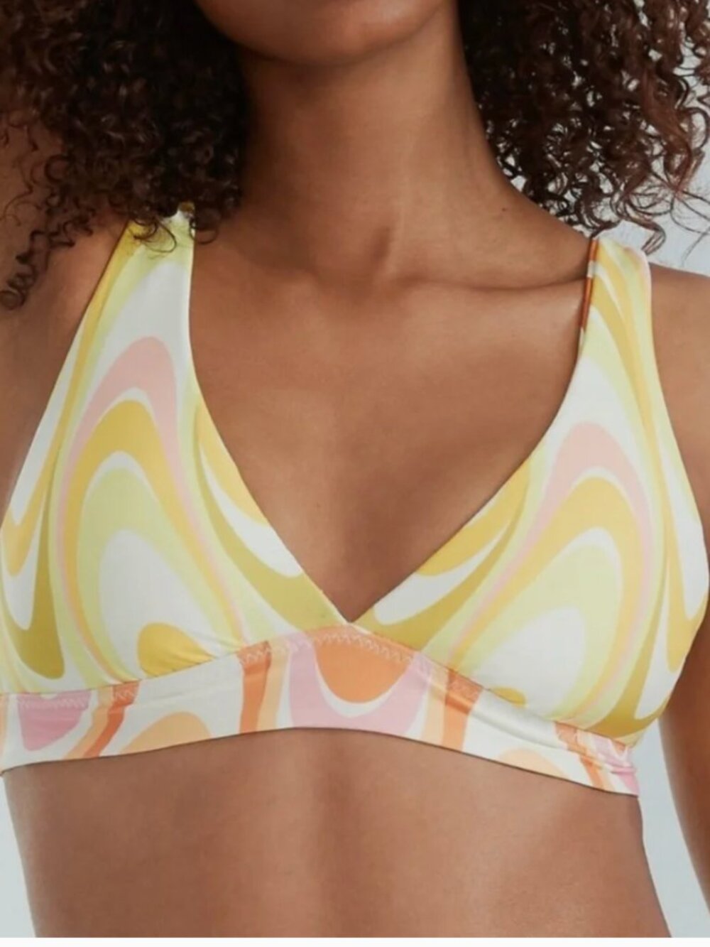 Becca MULTI Elliana Whirlpool Reversible Wirefree Bikini Swim Top, US Medium
